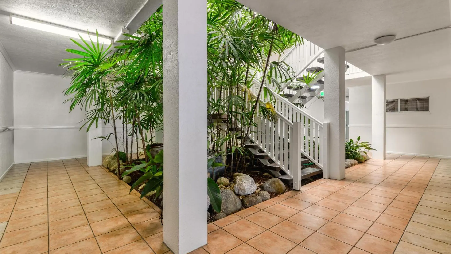 Apartment 1 Bedroom @ Palm Villas #2 Port Douglas