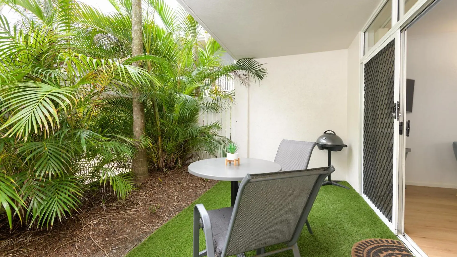 1 Bedroom @ Palm Villas #2 Port Douglas 0*,  Australia